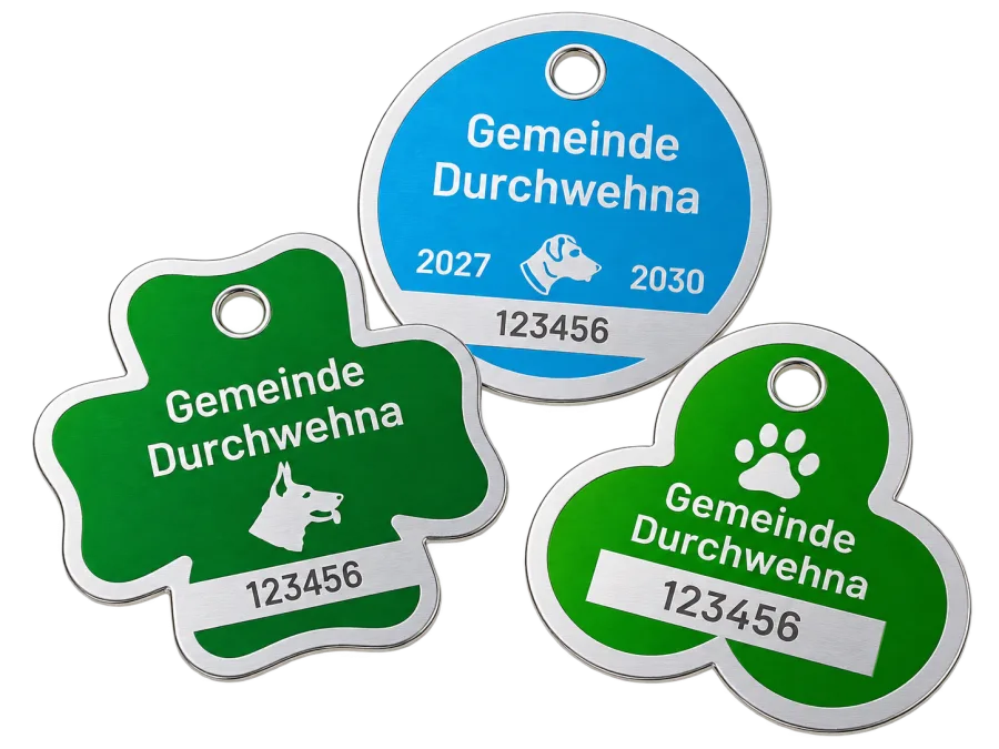 Drei Hundesteuermarken aus 1 mm starkem Aluminium in verschiedenen Formen